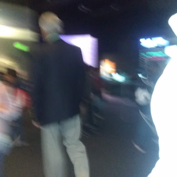 Meet your Posher, Xander - Picture 1 of 1